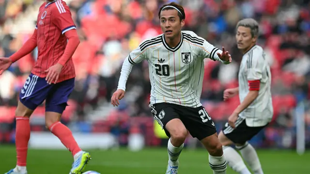 Kodai Sano diincar Manchester United
