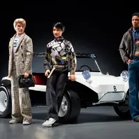 Boneka Ken yang kerap kali bersanding dengan Barbie berulang tahun yang ke-60 tahun. Untuk merayakannya, Berluti mendandani Ken dengan serangkaian rancangan busananya.