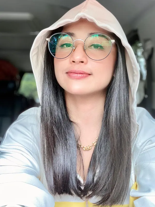 [Fimela] Dewi Perssik