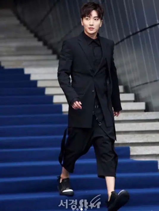 Di tulisannya itu Leeteuk berharap agar Swiss bisa lebih meningkatkan keamanannyan untuk menghindari pencurian seperti yang dialaminya. Ia juga pernah terganggu dengan ulah para fansnya lewat telfon. (Instagram/xxteukxx)