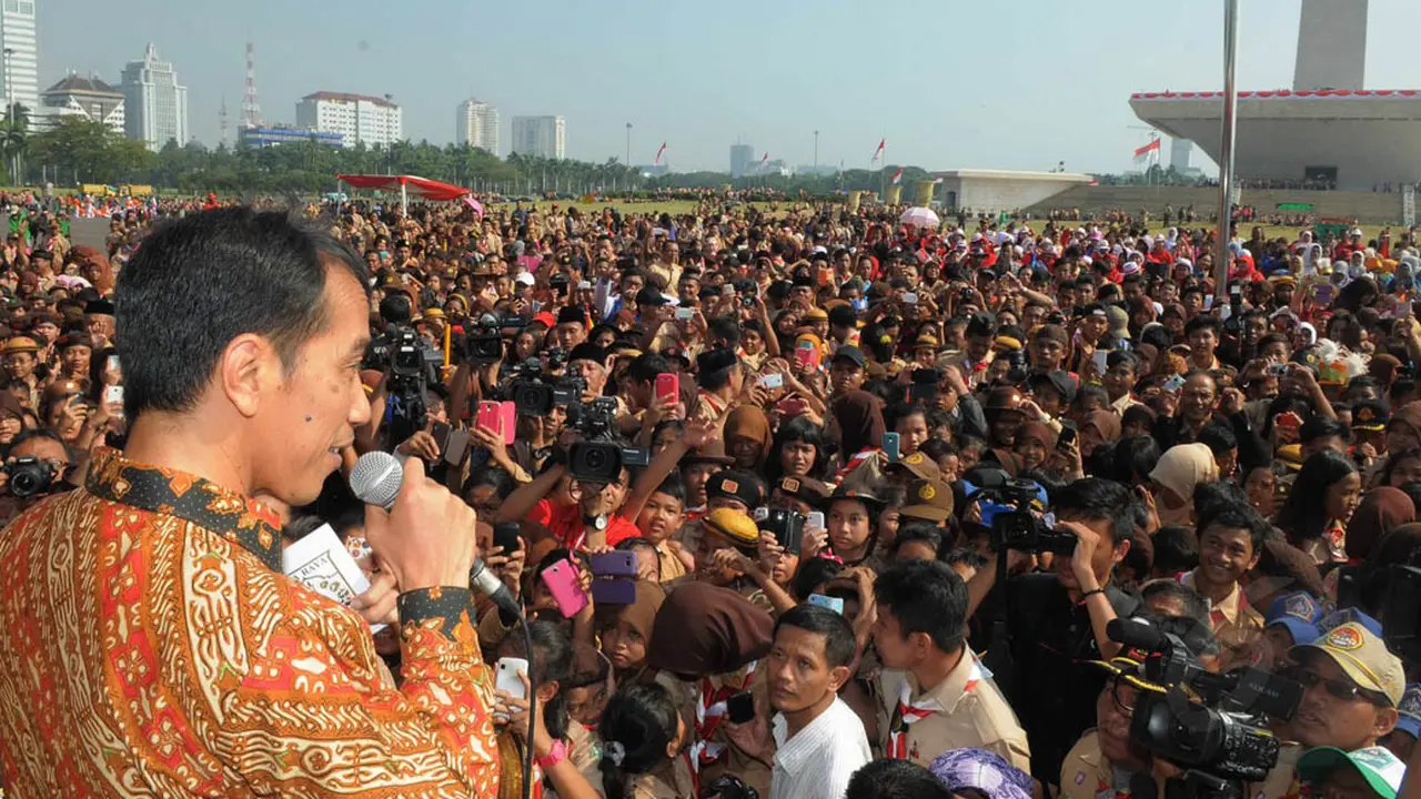 Jokowi 'Didemo' Pelajar Saat Upacara HUT Pramuka