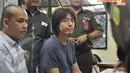 Roger Danuarta beserta barang bukti diserahkan ke Kejaksaan Negeri Jakarta Timur, Senin (14/4/2014) (Liputan6.com/Panji Diksana).