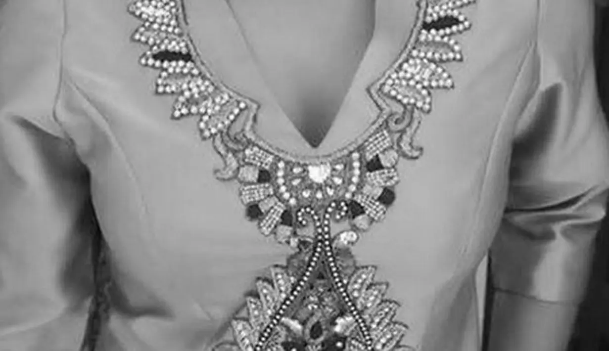 Sejak resmi bercerai dengan Henry Siahaan pada 2008 silam, Yuni Shara beberapa kali dikaitkan dengan beberapa pria. Kabar terbaru, ia dikabarkan menjalin kasih dengan mantan suami Wanda Hamidah, Chiko Hakim. (Instagram/yunishara36)