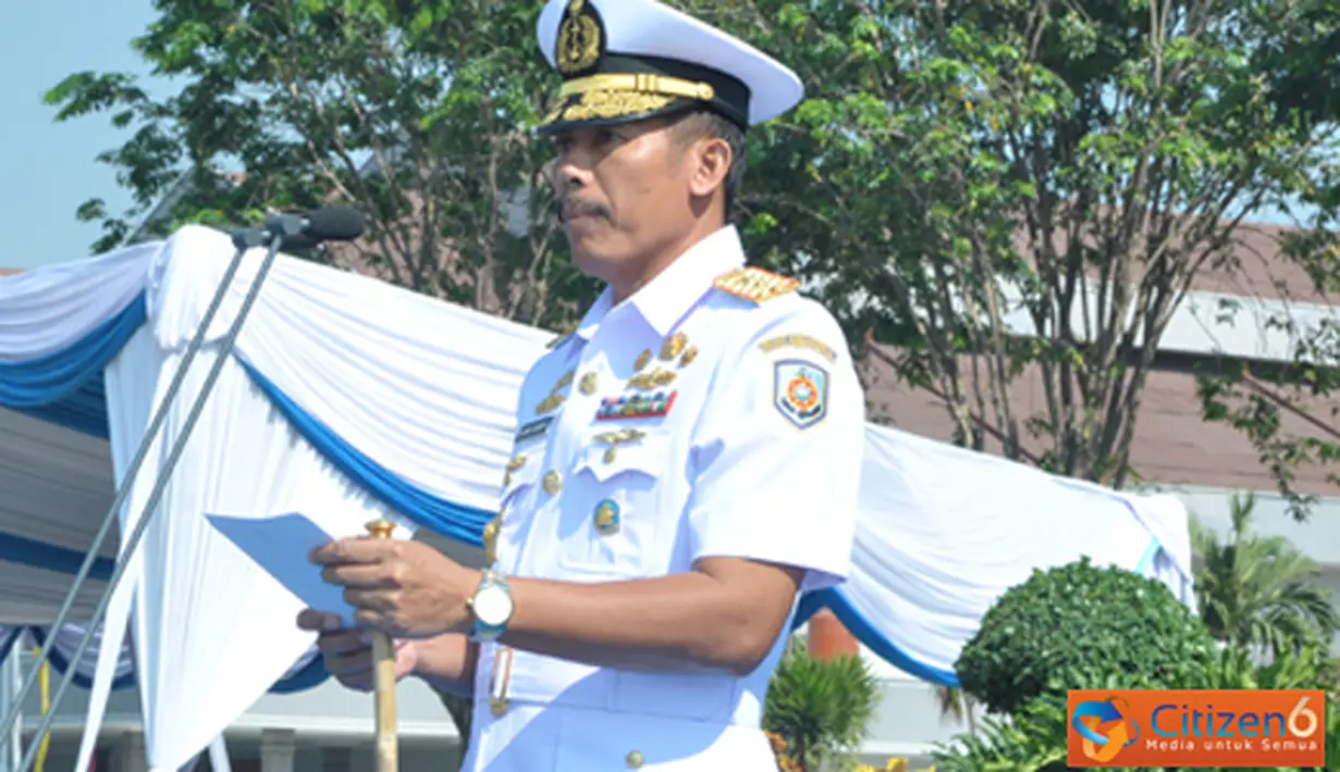 Citizen6, Surabaya: Jabatan Wadan Kobangdikal diserahterimakan Brigjen TNI (Mar) P. Verry Kunto G kepada Brigjen TNI (Mar) Sturman Panjaitan di lapangan Laut Maluku, Kesatrian Bumimoro, Kobangdikal, Surabaya, Rabu, (5/9). (Pengirim: Penkobangdikal)