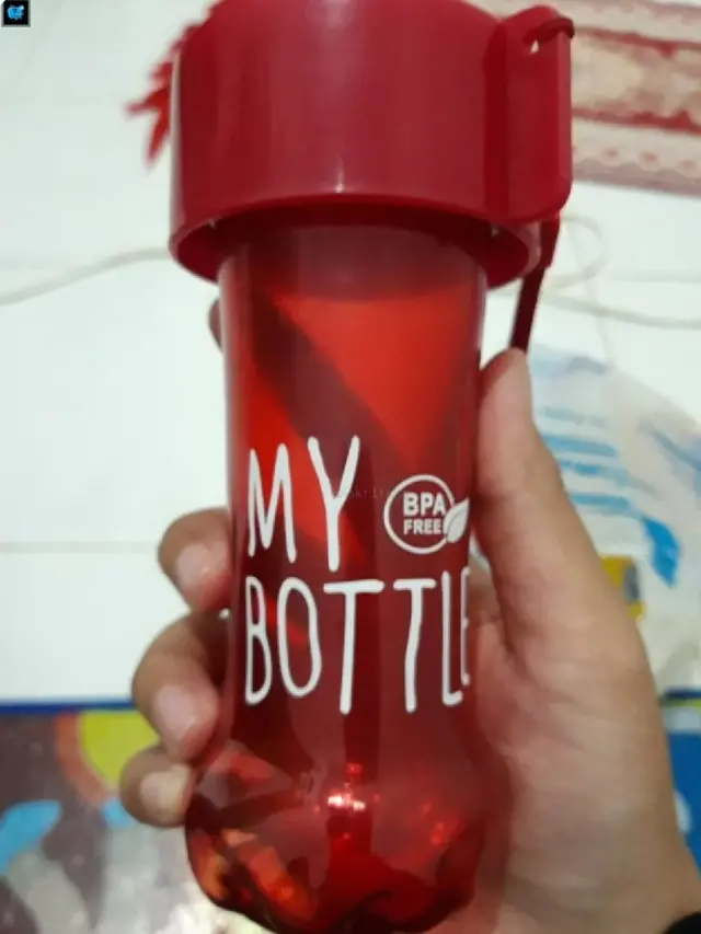 6 Bentuk Botol Ini Nyeleneh Banget, Enggak Habis Pikir