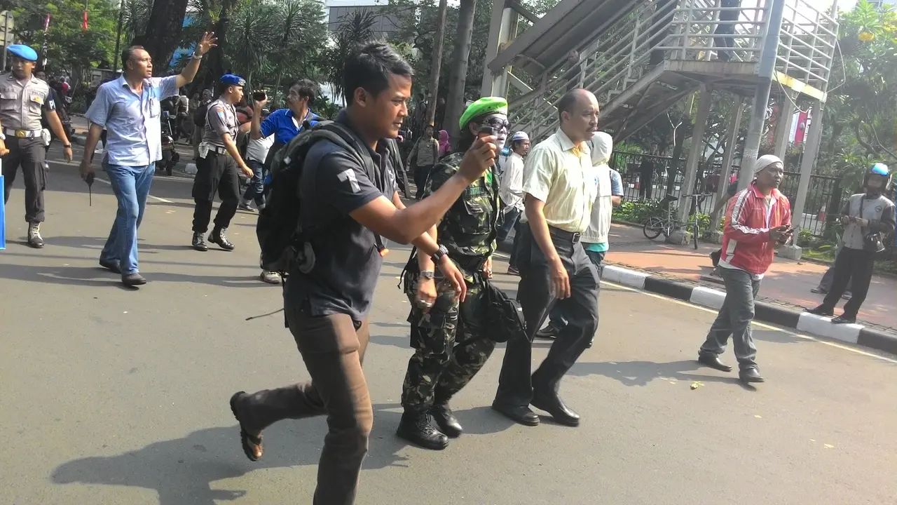 Polisi Tahan 4 Demonstran Karena Diduga Provokator