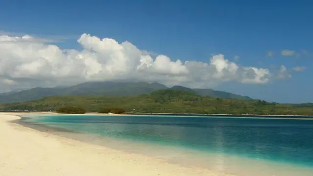 Ini Dia 10 Pantai Seksi di Ambon yang Menggoda Mata
