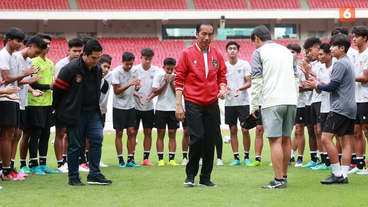Foto: Momen Presiden Jokowi Semangati Skuad Timnas Indonesia U-20 setelah Gagal Tampil di Piala Dunia U-20 2023