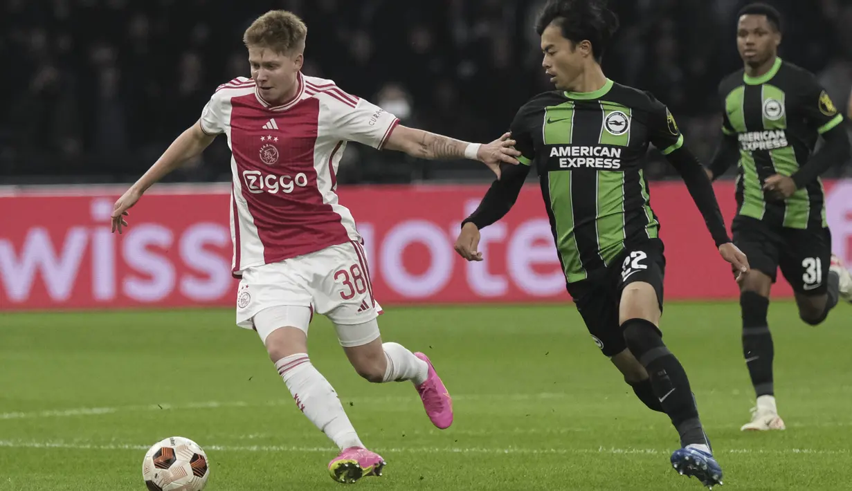 Brighton sementara naik ke posisi 2 dengan 7 poin. (AP Photo/Patrick Post)