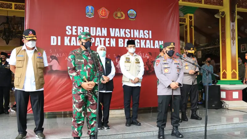 Panglima TNI Marsekal Hadi Tjahjanto dan Kapolri Jenderal Listyo Sigit Prabowo