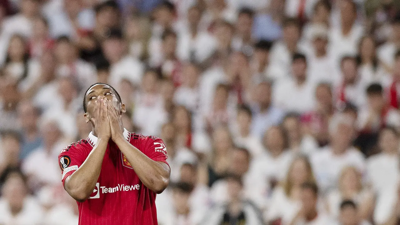 Foto: 5 Pemain MU yang Tampil Busuk saat Dipecundangi Sevilla di Liga Europa