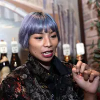 Dalam film terbaru berjudul Danur, Shareefa Danish berperan sebagai hantu bernama Asih. Ia juga rela, wajahnya di make up agar terlihat menyeramkan. Shareefa bersyukur film tersebut diapresiasi oleh masyarakat. (Nurwahyunan/Bintang.com)