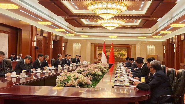 Presiden RI Prabowo Subianto melakukan pertemuan bilateral dengan Pimpinan Kongres Rakyat China, Zhou Leji di Great Hall of the People, Beijing, China, Sabtu (9/11/2024).