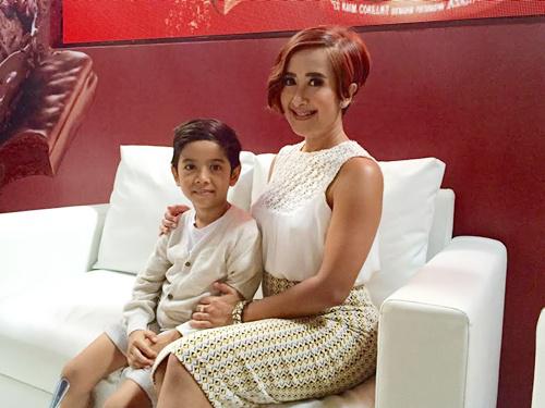 Widi bersama buah hati | Photo: Copyright Doc Vemale.com