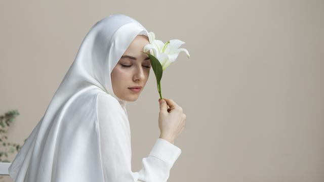 Ilustrasi Hijab Jilbab Syari (Sumber: freepik)