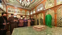 Wapres Ma'ruf Amin dan rombongan berziarah ke makam Syekh Ibnu Athaillah As-Sakandari di Kairo, Mesir. (Foto: BPMI Setwapres)