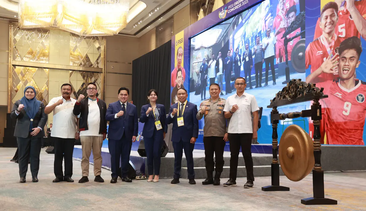 Adapun Kongres Biasa PSSI tahun 2023 menandai kongres biasa perdana yang diselenggarakan pengurus federasi sepak bola Tanah Air di bawah kepemimpinan Ketua Umum Erick Thohir. (Bola.com/M Iqbal Ichsan)