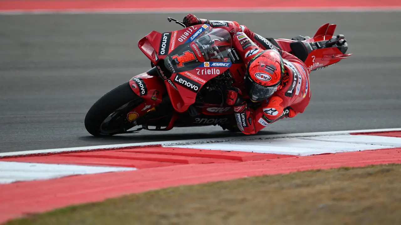 Foto: Momen-Momen Tak Terlupakan di MotoGP Indonesia 2023, Selebrasi Batman Vinales hingga Apesnya Marc Marquez