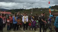Pertama Kali ke Pegunungan Arfak, Jokowi Terpukau Keindahan Danau Anggi