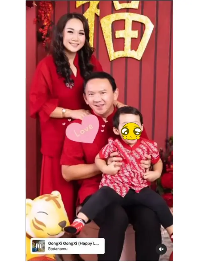 6 Pemotretan Keluarga Ahok dan Puput Nastiti Bertema Imlek 2022, Penuh Kehangatan