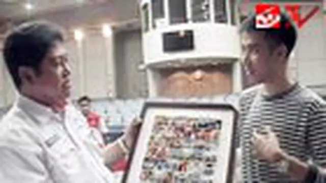 Vidi Aldiano Kasih Kejutan Untuk Ayahanda