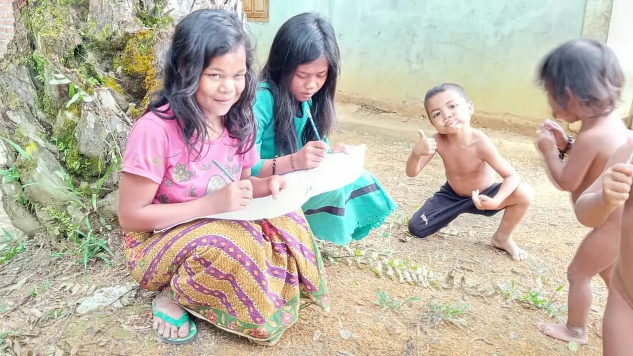 Anak Perempuan Orang Rimba