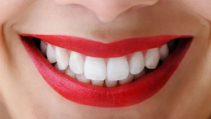 21 Permasalahan yang Pasti Dirasakan oleh Pecinta Lipstick