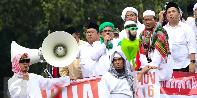 20161104-Habib Rizieq Semobil dengan Fadli Zon dan Fahri Hamzah-Jakarta