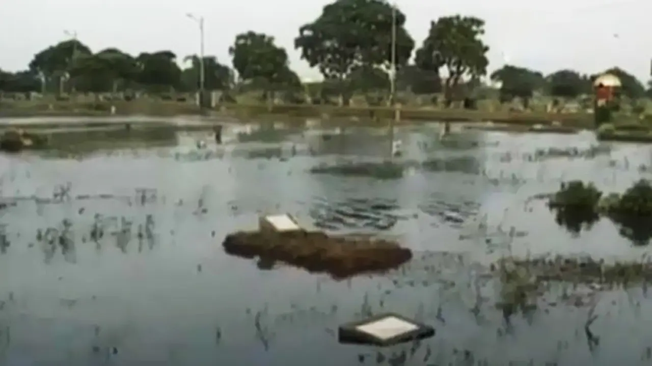 Banjir-Makam