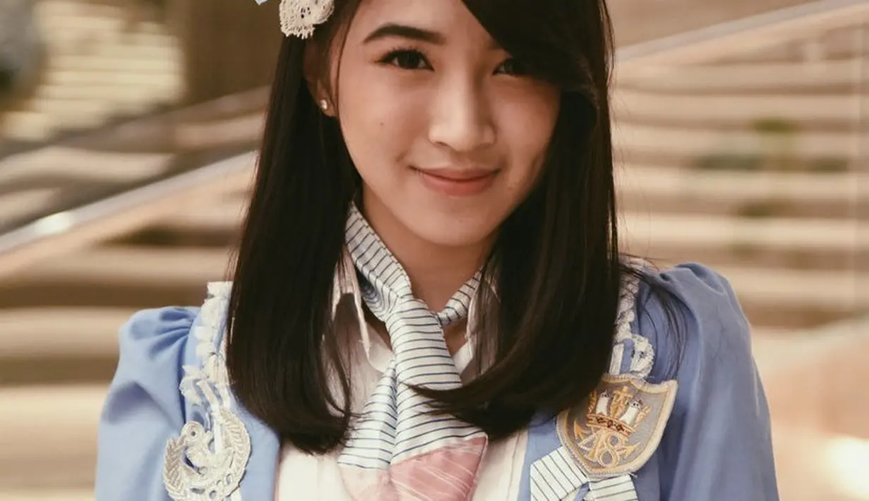 Di tahun 2018 saat pembukaan Asian Games, ia mengenakan baju bergaya seragam warna biru dengan syal dan bondu pitanya. @jkt48shani