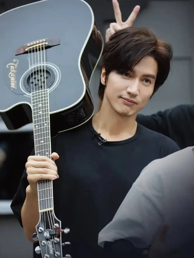 6 Potret Terkini Jerry Yan 'Tao Ming Tse' Meteor Garden, Betah Single