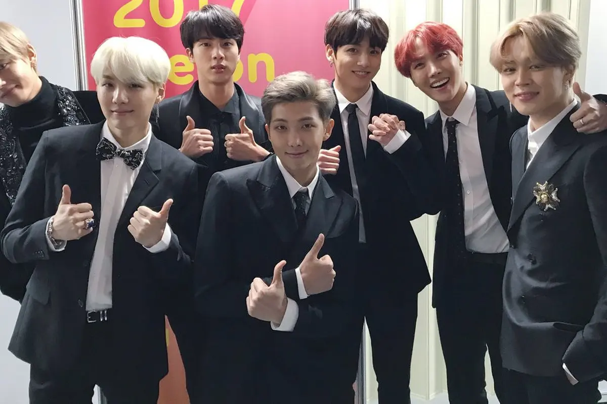 [Bintang] BTS Army Sukses Taklukkan Fans Taylor Swift