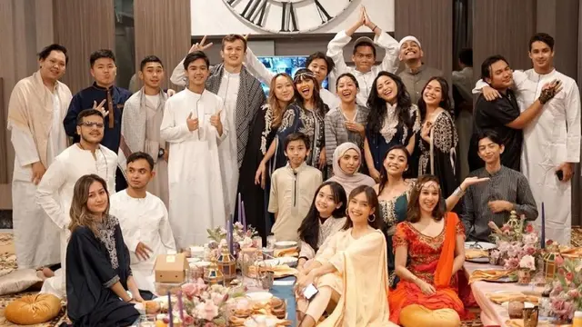 Dikabarkan Dekat, Ini 6 Potret Kebersamaan Rachel Vennya dan Salim Nauderer