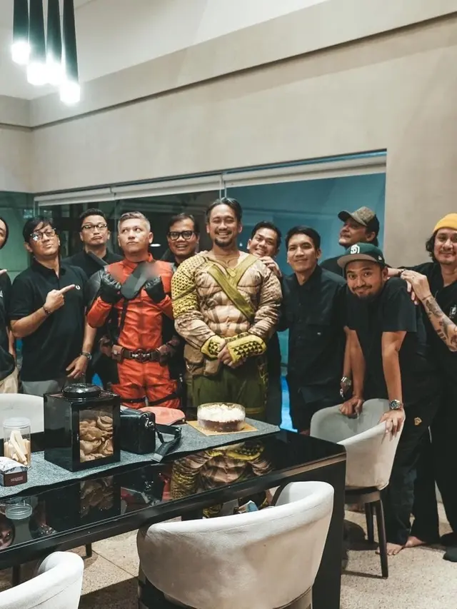 7 Momen Kocak Kejutan Ulang Tahun Gading, Wendy dan Tora Sudiro Dari Geng The Prediksi