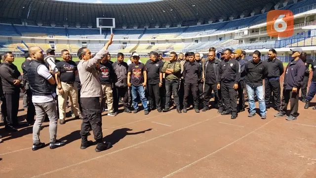 FOTO Pelatihan Match Steward di Stadion GBLA Bandung