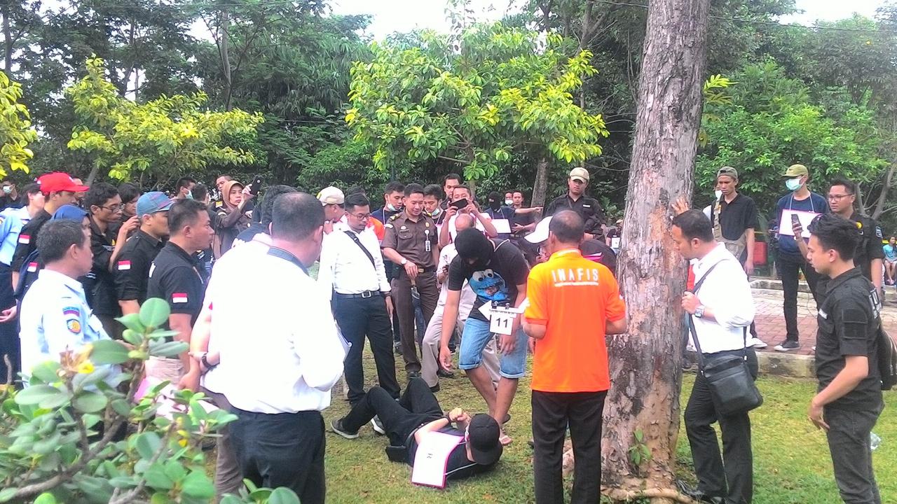 Rekonstruksi duel maut siswa SMA di Bogor. (Achmad Sudarno/Liputan6.com)