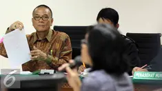 Terdakwa korupsi wisma atlet Jakabaring Rizal Abdullah mengikuti sidang lanjutan di Pengadilan Tipikor, Jakarta, Senin (24/8/2015).  Sidang beragendakan pemeriksaan saksi. (Liputan6.com/Helmi Afandi)