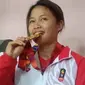 Emma Ramadinah, atlet cabang olahraga Sambo dari nomor mixed team peraih emas untuk kontingen Indonesia di ajang Sea Games 2019 Filipina. (Liputan6.com/ Abramena)