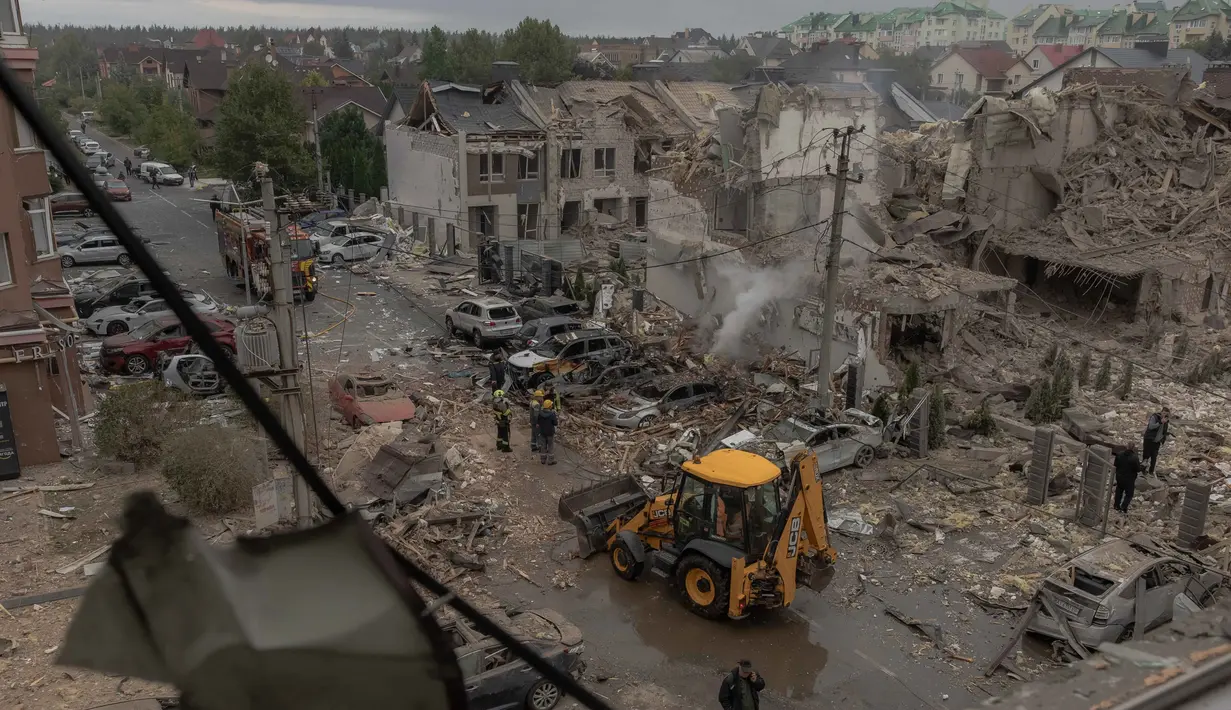 Sedikitnya, 40 lainnya dikabarkan cedera. (Roman PILIPEY/AFP)