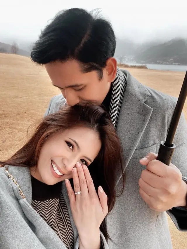 Sweet Banget, Ini 8 Momen Lamaran Artis yang Curi Perhatian di 2020