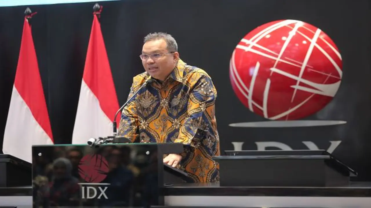 Direktur Utama BEI Iman Rachman saat pencatatan perdana saham PT Pertamina Geothermal Energy Tbk (PGEO), Jumat, (24/2/2023) (Foto: BEI)