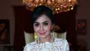Yuni Shara, kakak dari istri Raul Lemos ini tampil cantik saat lebaran bersama di kediaman Krisdayanti. (Bintang/Deki Prayoga)