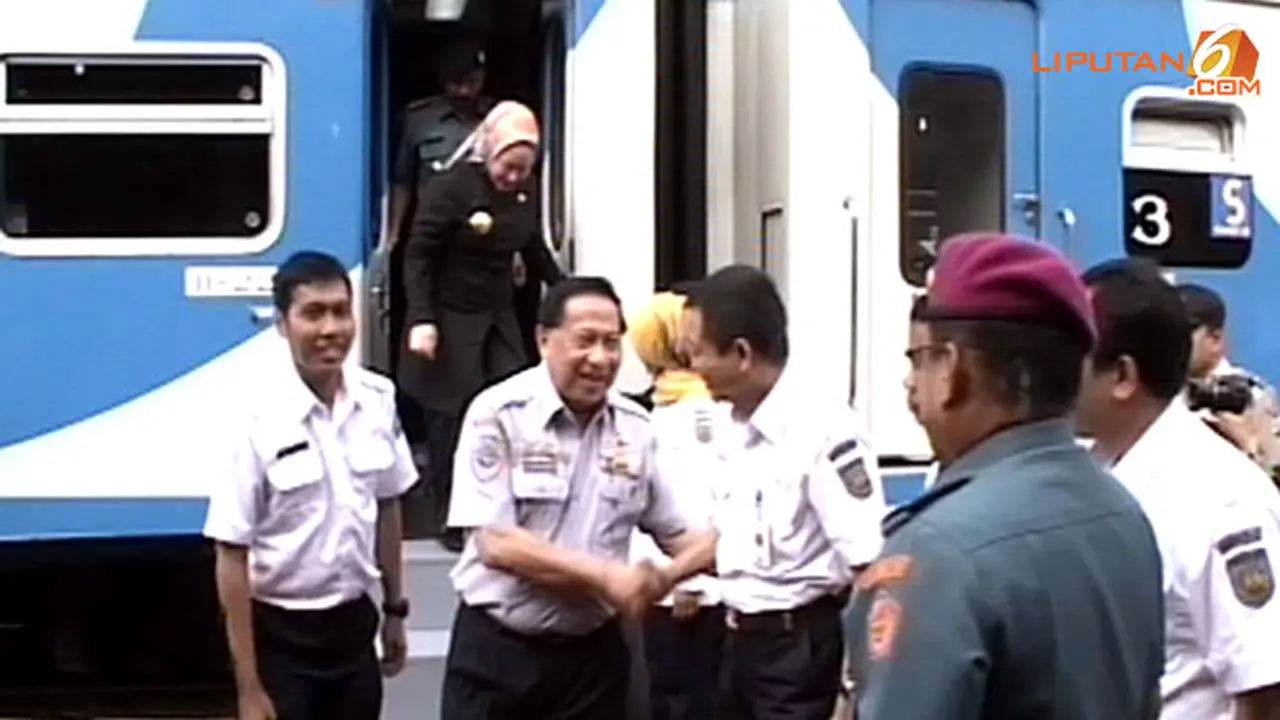 kereta-merak-130724c.jpg