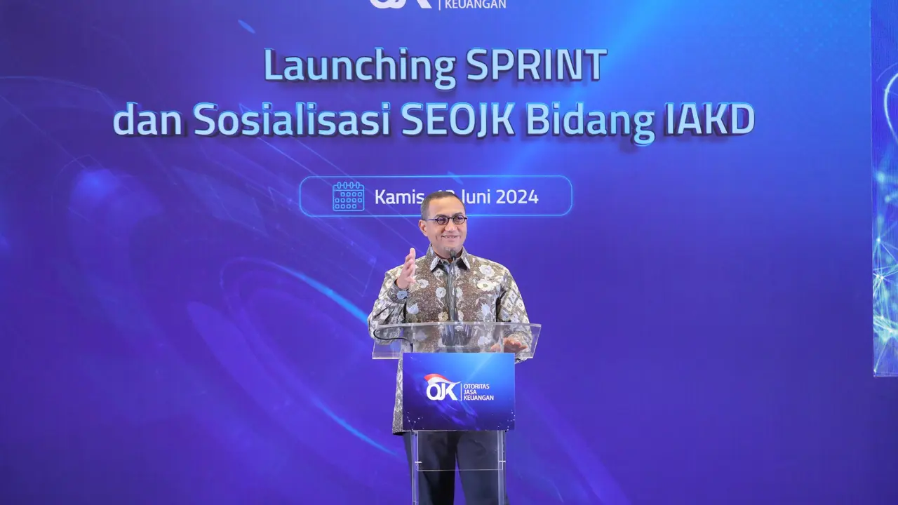 Otoritas Jasa Keuangan (OJK) meluncurkan aplikasi Sistem Perizinan dan Registrasi Terintegrasi (SPRINT)