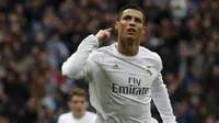 Penyerang Real Madrid, Cristiano Ronaldo rayakan gol (Reuters)