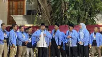 Calon Presiden (Capres) nomor urut 2 Prabowo Subianto saat menerima dukungan dari Relawan Matahari Pagi di kediaman pribadinya di Jalan Kertanegara Nomor IV, Jakarta Selatan, pada Sabtu (18/11/2023). (Liputan6.com/Ady Anugrahadi)