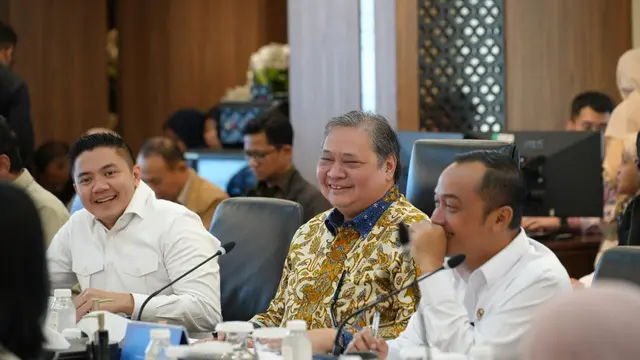 Menteri Koordinator Bidang Perekonomian Airlangga Hartarto memimpin High Level Meeting Tim Pengendalian Inflasi Pusat (HLM TPIP) pada Kamis (29/1/2026). (Dok Kemenko Perekonomian)