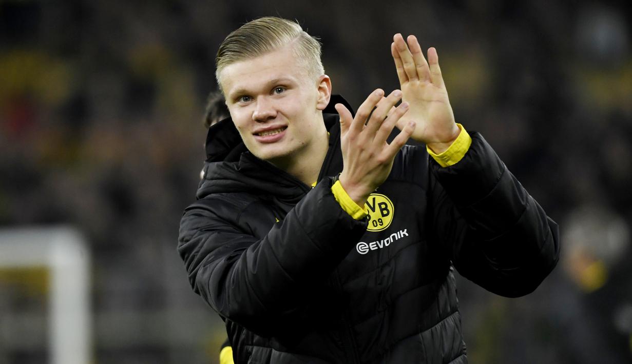 3. Erling Haaland (Borussia Dortmund) - Penampilan gemilang pemain berusia 19 tahun ini bersama RB Salzburg membuatnya diincar banyak klub top Eropa. Pria Norwegia ini pun akhirnya memilih Borussia Dortmund sebagai tempat berlabuhnya. (AFP/Ina Fassebender)