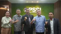 Perwakilan FIFA, Niko Nhouvannasak datang ke Indonesia dan berkunjung ke Kantor PSSI di GBK Arena, Jakarta Pusat pada Senin (10/10/2022). (PSSI).
