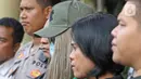 Selebgram Lucinta Luna dihadirkan dalam rilis kasus narkoba di Polres Jakarta Barat, Rabu (12/2/2020). Lucinta Luna ditetapkan sebagai tersangka kasus kepemilikan narkoba setelah positif mengonsumsi psikotropika seperti benzo dan ekstasi. (Liputan6.com/Herman Zakharia)